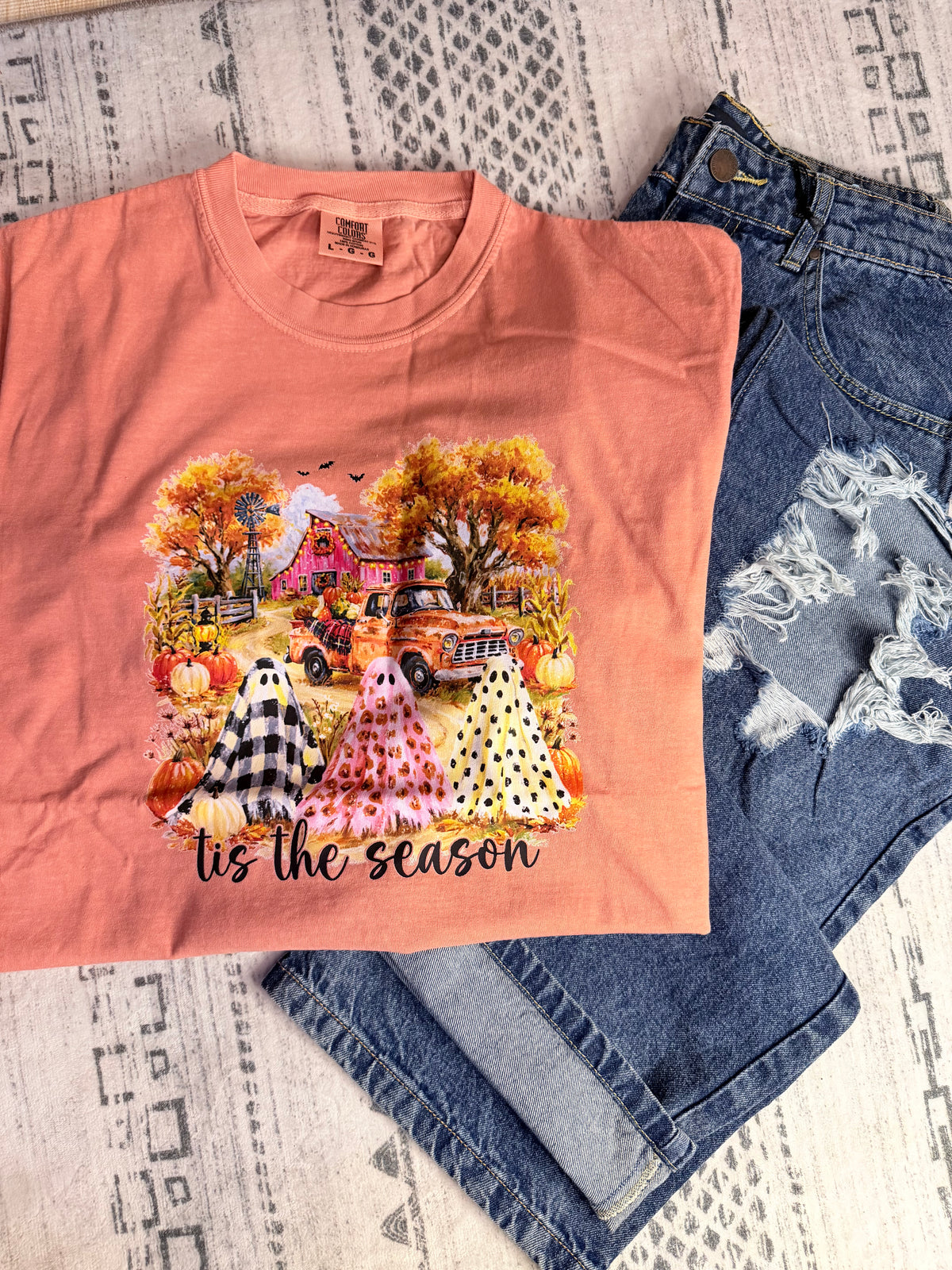 Tis the Season Ghost Comfort Colors Tee | PREORDER